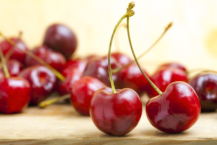 10 thực phẩm giảm Acid uric - cherry